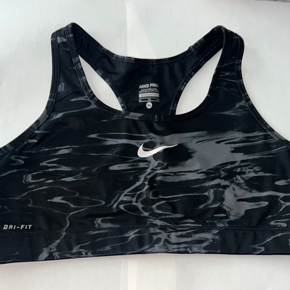 Nike Black Racerback Sports Bra Moisture-Wicking